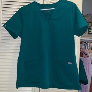 Figs Hunter Green scrub top size medium